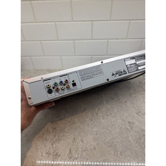 Toshiba DVD Player SD-412V 192 kHz 24 bit Audio DAC Dolby Digital - Picture 6 of 10
